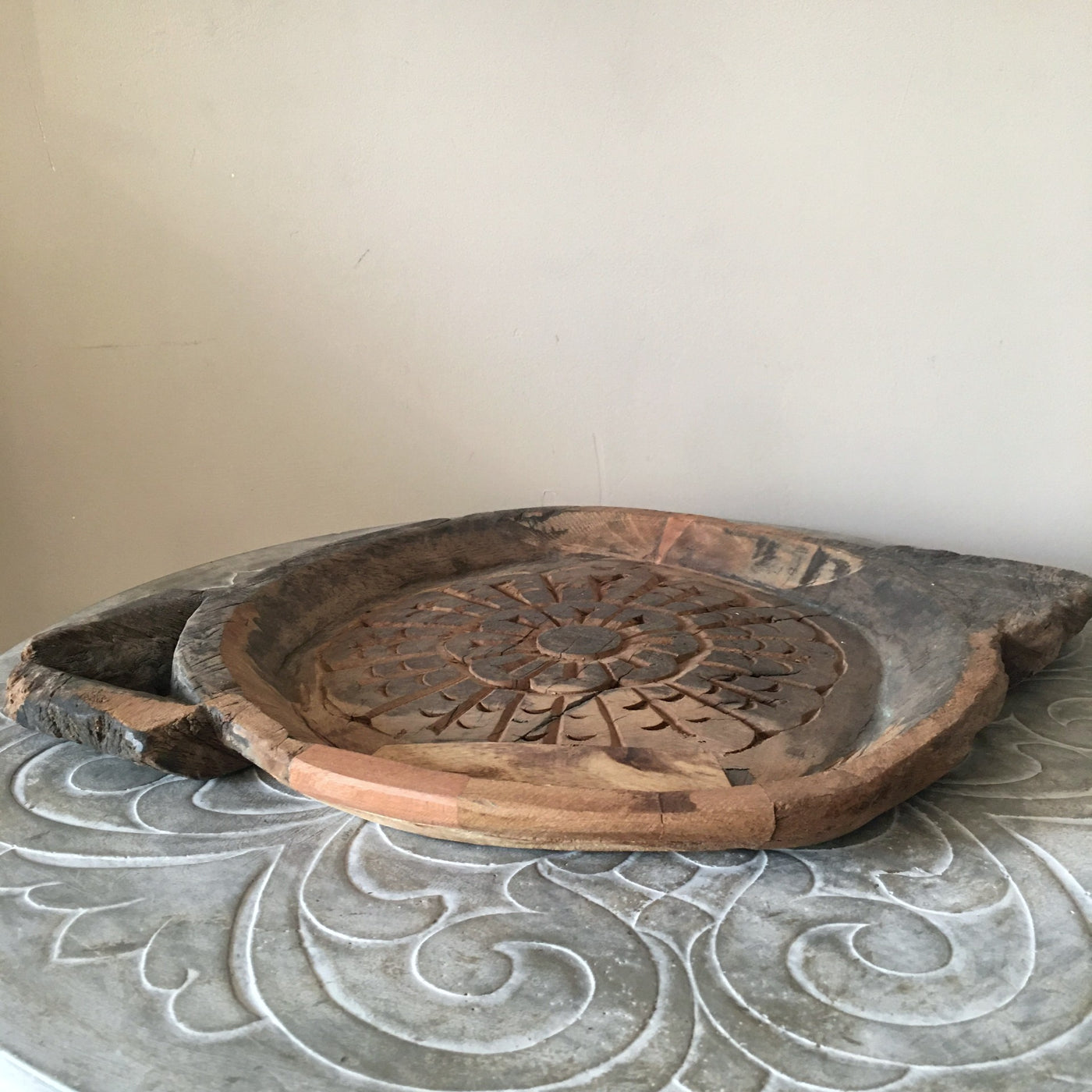 Houten Nepalese schaal 'Carved'